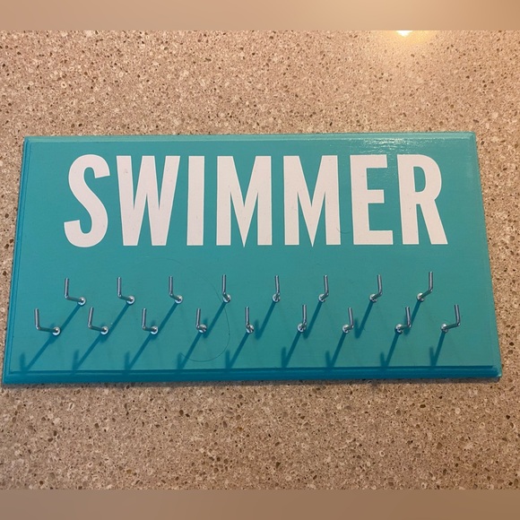 Swimmer wall ribbon holder - Picture 1 of 4